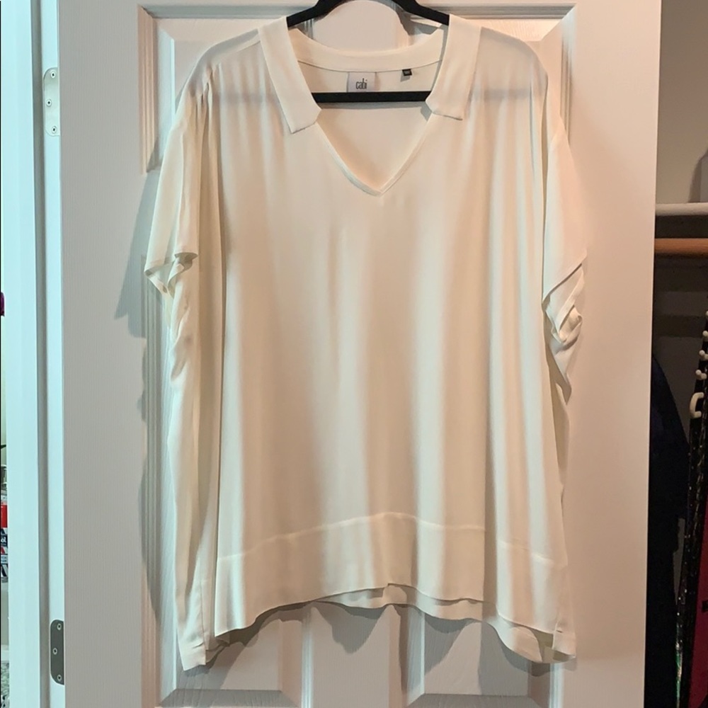 Cabi White Loose Top SZ L with Collar V-Neck